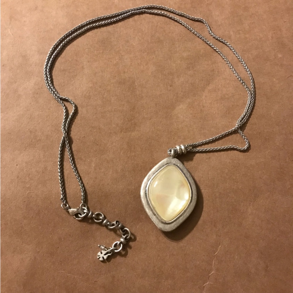 Lucky Brand reversible Abalone Pendant Necklace- length 31-33”